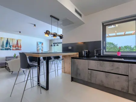 Villa Avona, maison moderne avec piscine chauffée à Tar : photo 24