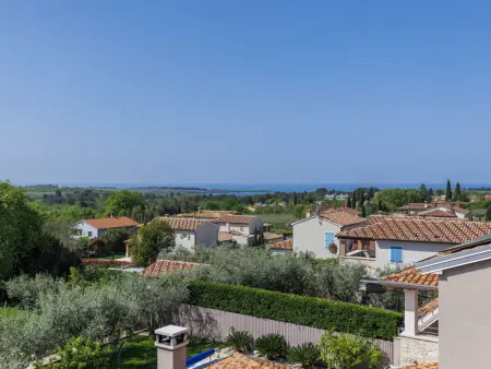 Villa Avona, maison moderne avec piscine chauffée à Tar : photo 30