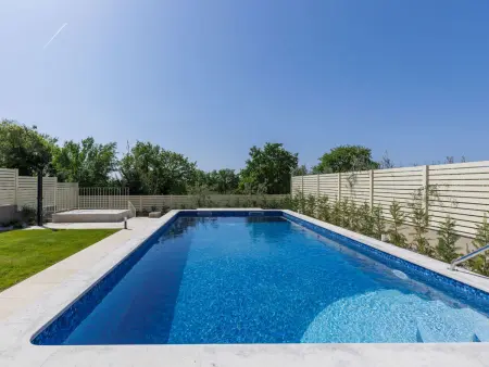 Villa Avona, maison moderne avec piscine chauffée à Tar : photo 35