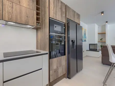 Villa Delora : maison moderne avec piscine chauffée à Tar : photo 18