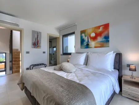Villa Delora : maison moderne avec piscine chauffée à Tar : photo 19