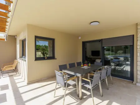 Villa Delora : maison moderne avec piscine chauffée à Tar : photo 29