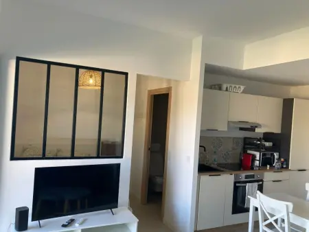 Cozy studio à Bastia - 30 m² - Proche de la plage - Photo 2