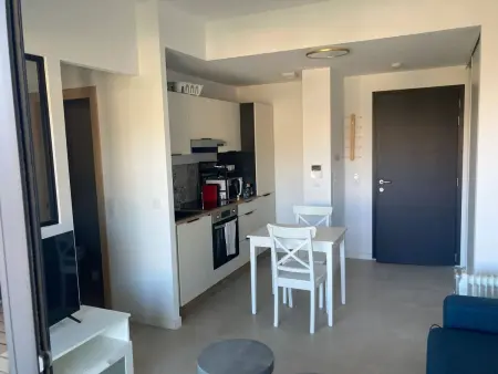 Cozy studio à Bastia - 30 m² - Proche de la plage - Photo 4