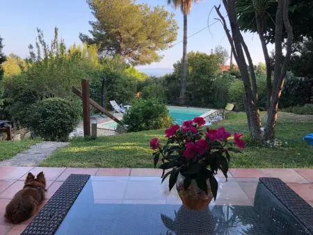 Location villa à Le Lavandou, Villa avec piscine près de Le Lavandou, 160 m²