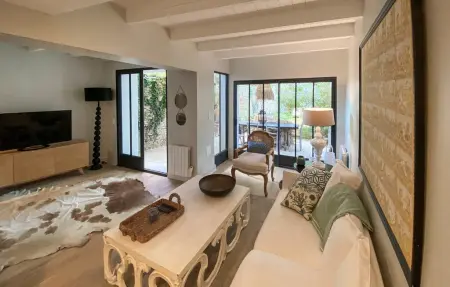 Maison rénovée 3 chambres, centre de La Couarde, 650m plage : photo 2