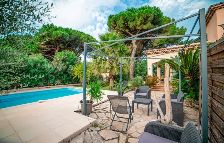 Location Maison 6 personnes à Fréjus - Photo 6