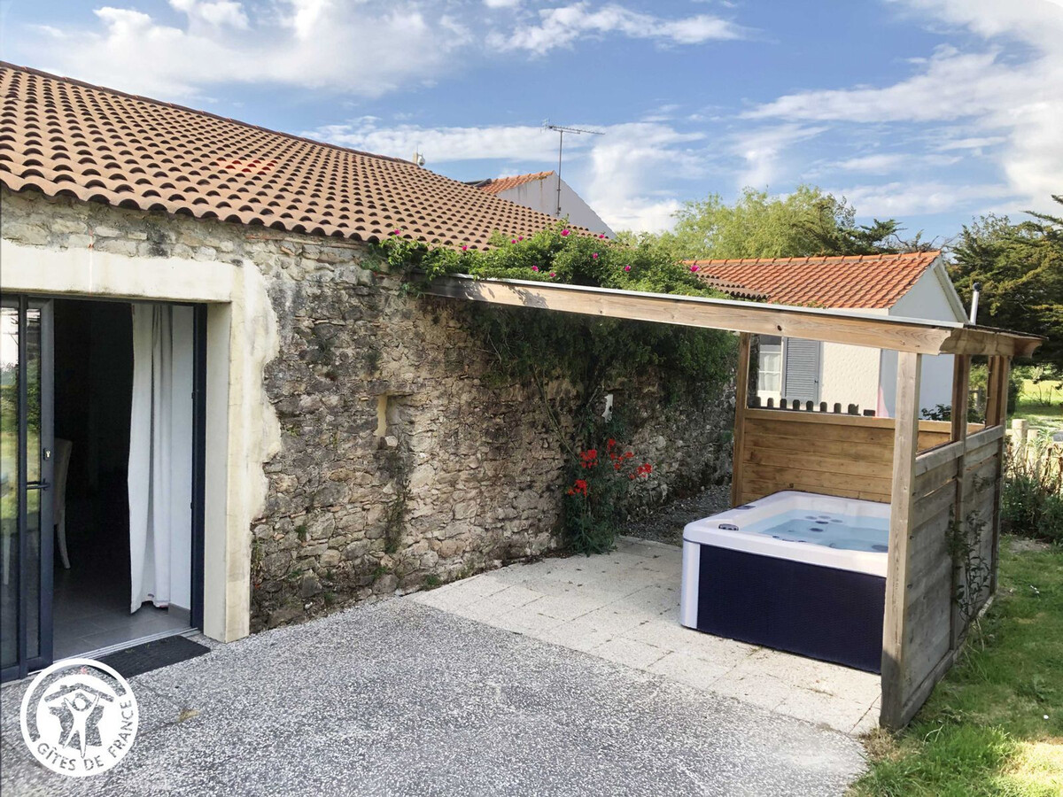 Deux gîtes mitoyens avec spa et piscine à Soullans - Photo 19