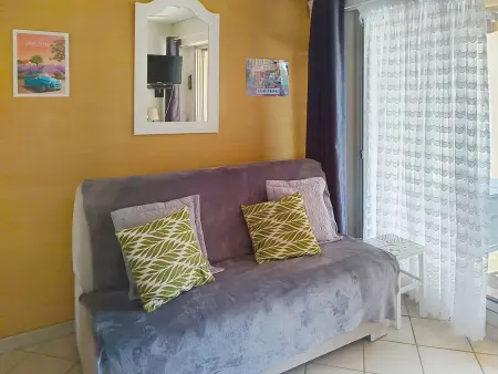 Studio 18m² terrasse équipée, piscine à Bormes : photo 3