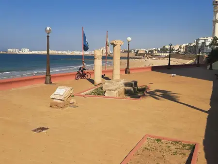 Appartement Huerta del Obispo, patio 64m² à Cádiz : photo 6