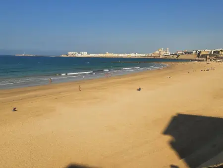 Appartement Huerta del Obispo, patio 64m² à Cádiz : photo 19