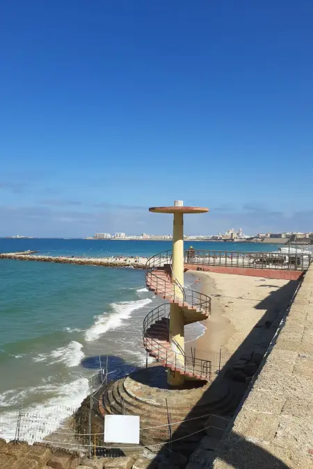 Appartement Huerta del Obispo, patio 64m² à Cádiz : photo 45