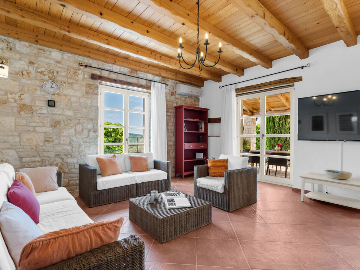 Maison Habibi à Buzet : piscine privée et 2 hectares - Photo 3