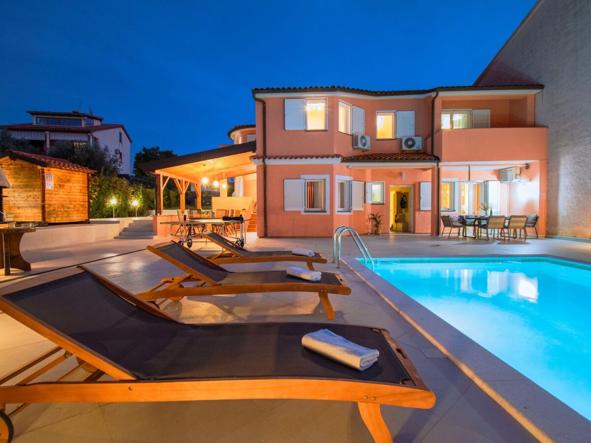 Villa Natalia – Maison 6 chambres avec piscine privée - Photo 4
