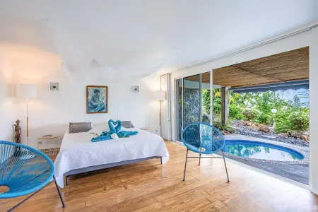 Location appartement à Sainte Rose, Studio moderne avec vue sur mer à Sainte-Rose - 56 m²