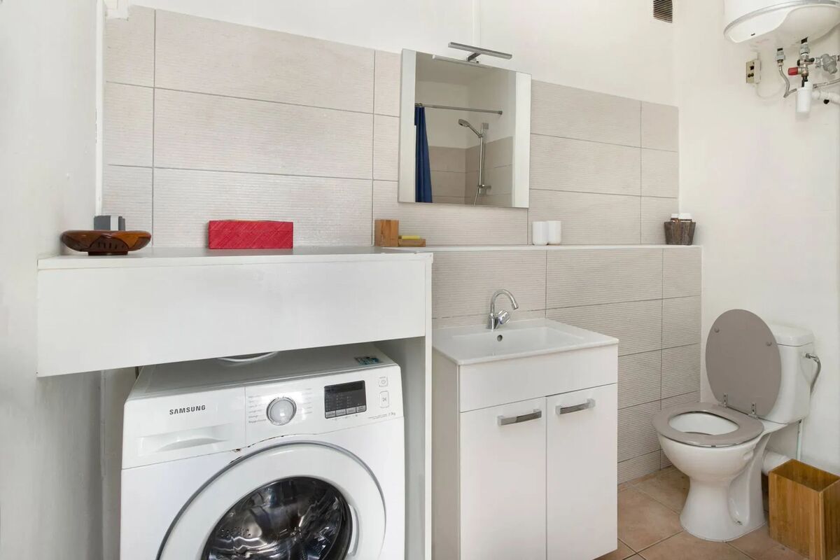 Appartement 40 m² avec balcon et vue sur ville à Fort-de-France - Photo 4