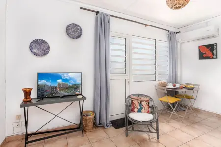 Location appartement à Fort de France, Appartement confortable près de Fort-de-France – 40 m² avec balcon