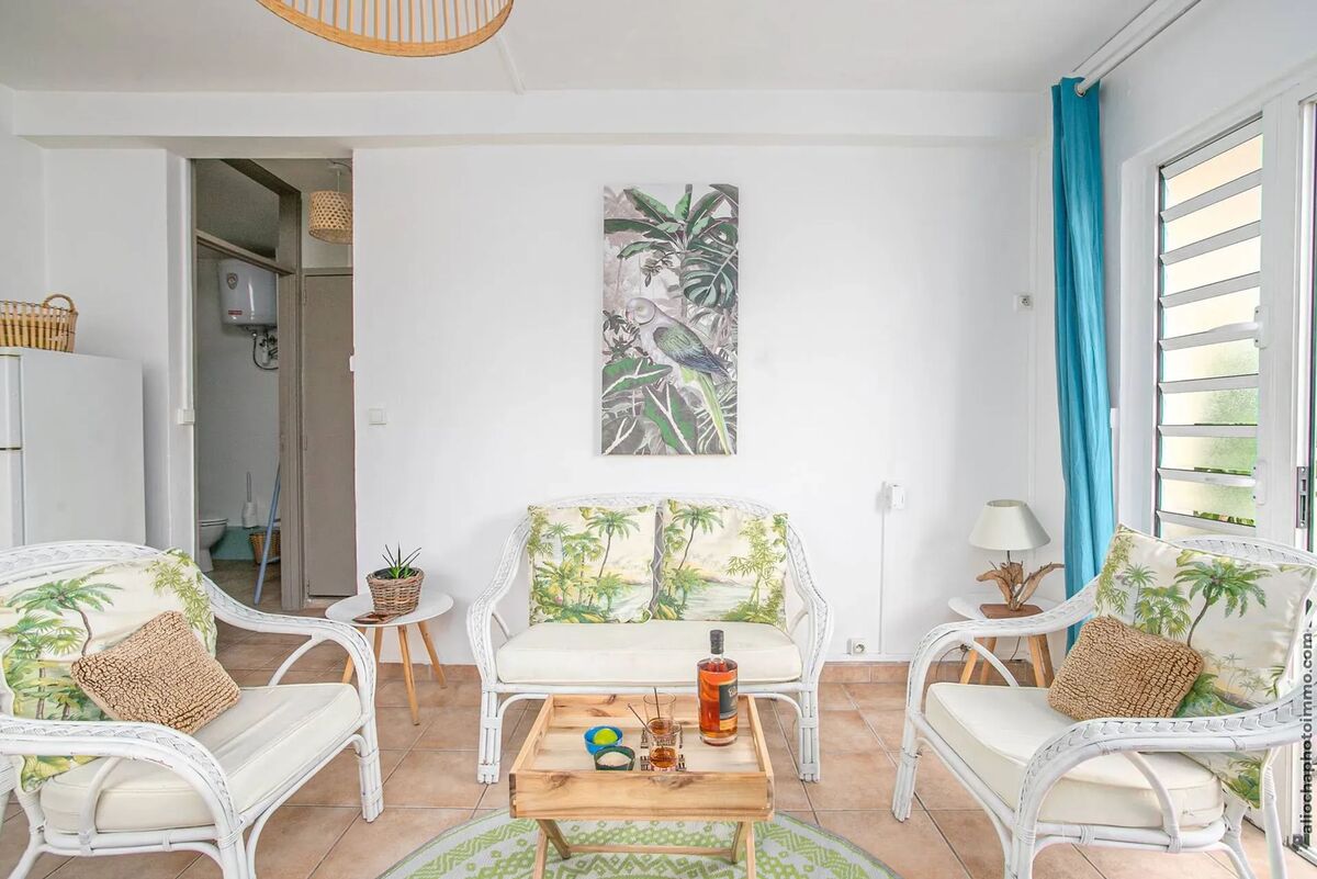Appartement avec terrasse et vue ville à Fort-de-France, 40 m² - Photo 2
