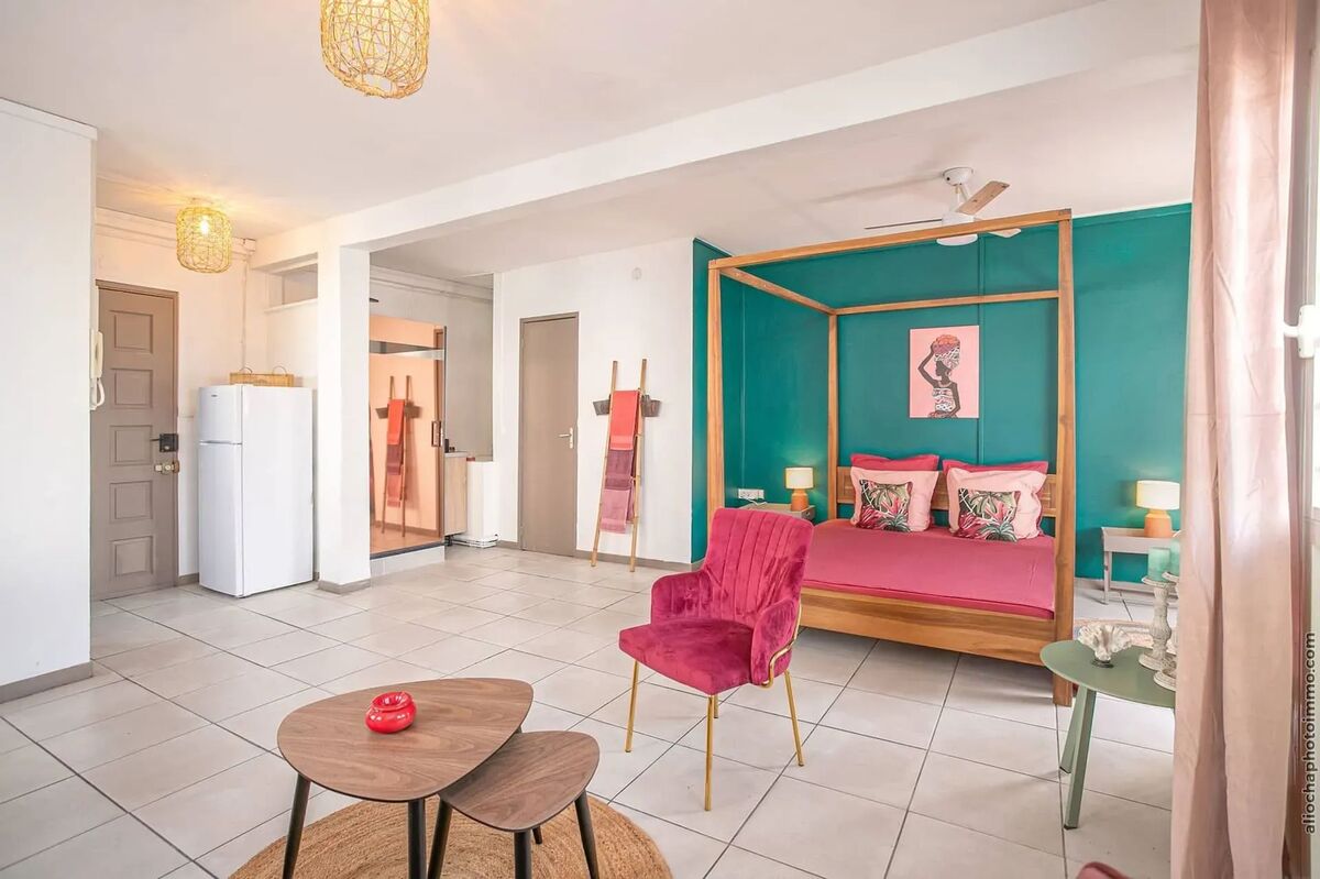 Appartement avec terrasse privée et vue ville à Fort-de-France - Photo 3