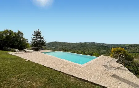 Maison 345 m² avec piscine panoramique à San Venanzo : photo 2