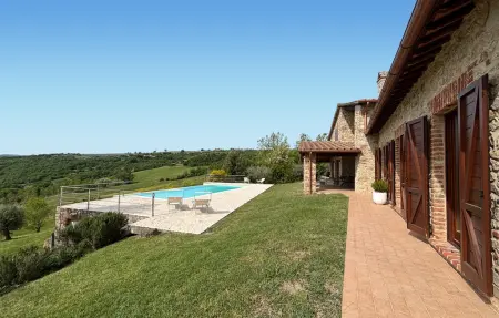Maison 345 m² avec piscine panoramique à San Venanzo : photo 13
