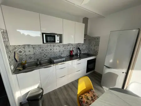 Studio cabine rénové face au port de Saint-Cyprien : photo 5