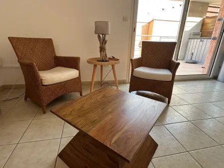 Appartement 67 m² climatisé, terrasse, près du port : photo 4