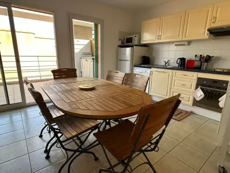 Appartement 67 m² climatisé, terrasse, près du port : photo 7