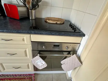 Appartement 67 m² climatisé, terrasse, près du port : photo 12