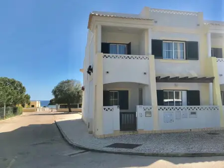 Location gite à Lagoa, Maison mitoyenne vue mer moderne - 4 pers.