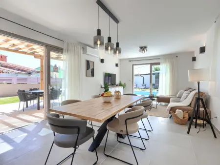 Vila Klara, maison 3 chambres avec piscine chauffée : photo 3