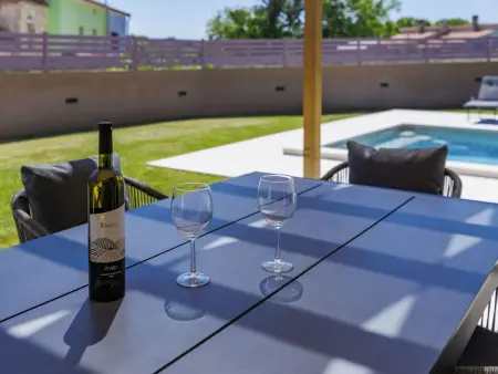 Vila Klara, maison 3 chambres avec piscine chauffée : photo 11
