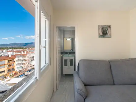 Appartement avec terrasse canal à Empuriabrava : photo 8