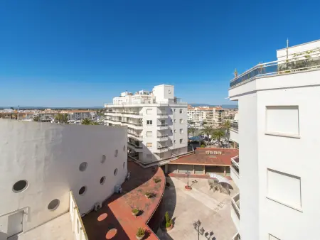 Appartement avec terrasse canal à Empuriabrava : photo 13
