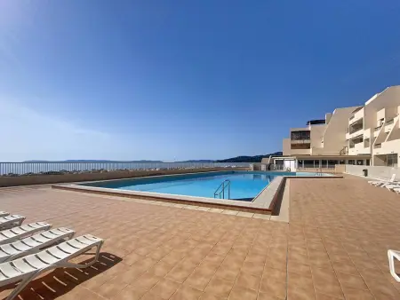 Studio 27m² vue mer et marina à Bormes-les-Mimosas : photo 12