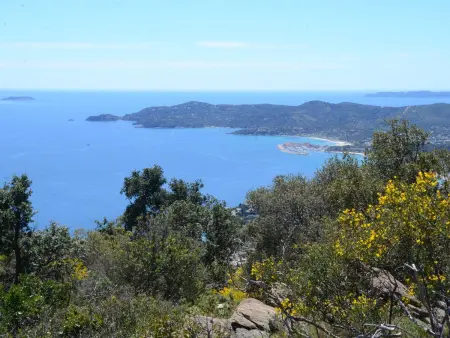 Studio 27m² vue mer et marina à Bormes-les-Mimosas : photo 15