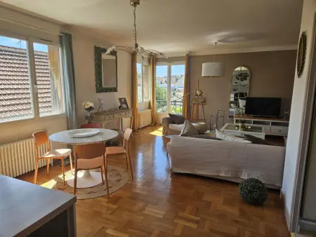 Appartement moderne vue cathédrale à Périgueux : photo 4