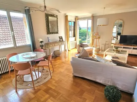 Appartement moderne vue cathédrale à Périgueux : photo 7