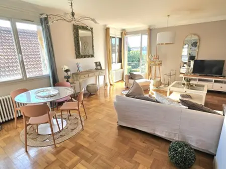 Appartement moderne vue cathédrale à Périgueux : photo 8