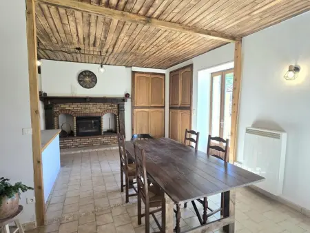 Gîte plain-pied Périgord, terrasse vue campagne, parking : photo 6