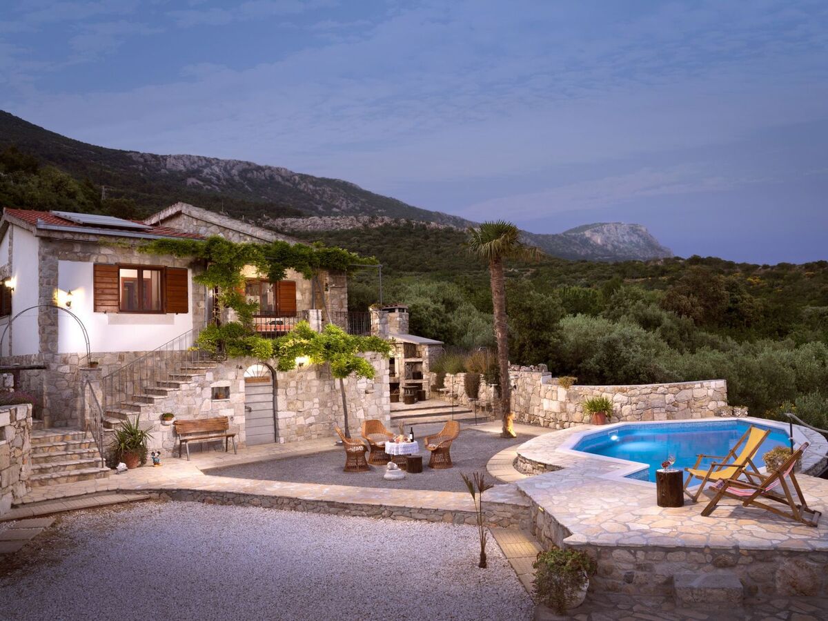 Maison Angelo en pierre avec piscine privée à Kaštel Lukšić - Photo 1