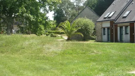 Studio accueillant à Bénodet avec vue sur le jardin - Photo 1