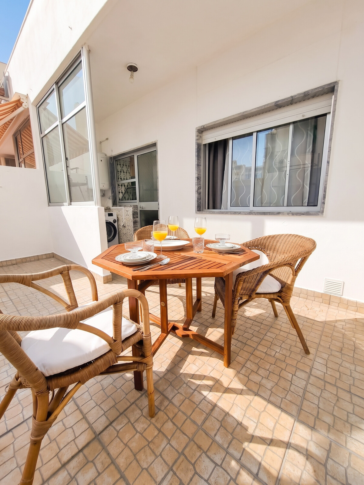 Appartement 92 m² avec terrasse, 3 chambres à Faro - Photo 2