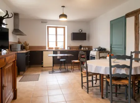 Maison avec jardin clos et terrasse à Lévigny, 1 chambre : photo 9
