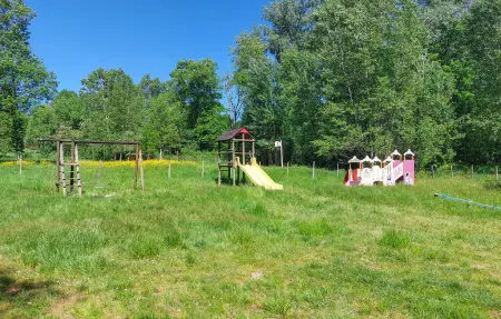 Mobil-home 6 pers. piscine chauffée au bord de l'étang : photo 7