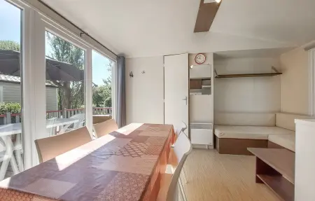 Mobil-home 6 pers. piscine chauffée au bord de l'étang : photo 12