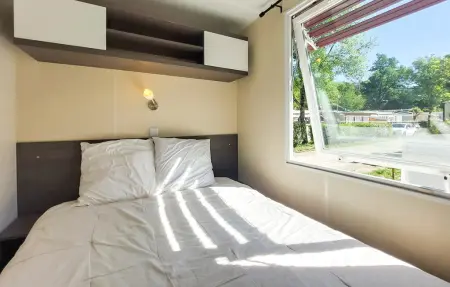 Mobil-home 6 pers. piscine chauffée au bord de l'étang : photo 15