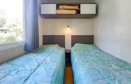 Mobil-home 6 pers. piscine chauffée au bord de l'étang : photo 16