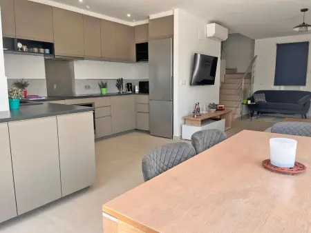 Villa canal avec piscine privée et amarrage – 8 pers. : photo 6