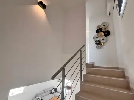 Villa canal avec piscine privée et amarrage – 8 pers. : photo 14